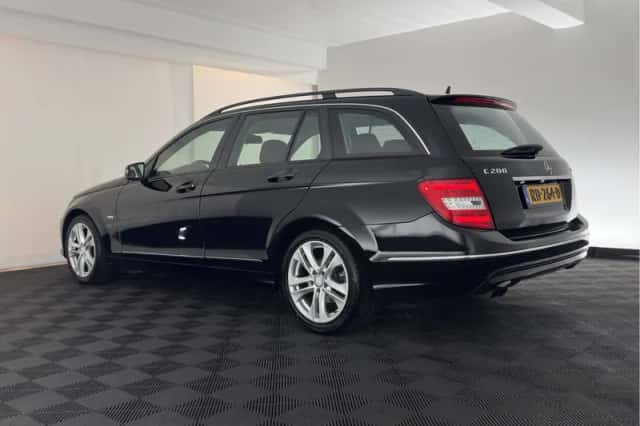 Mercedes-Benz C-Klasse (2011) thumbnail 5