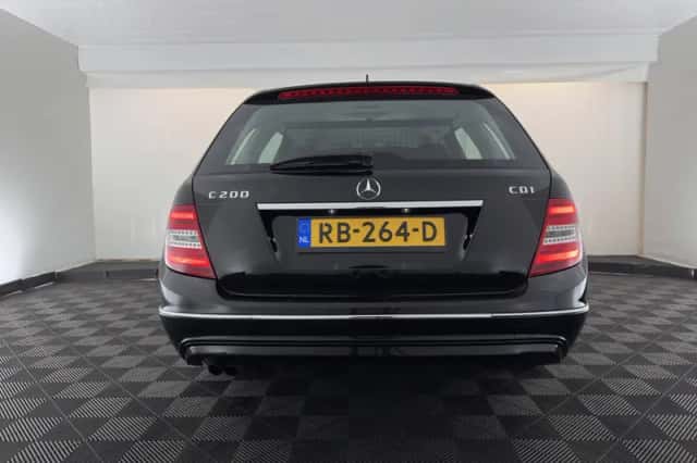 Mercedes-Benz C-Klasse (2011) thumbnail 6