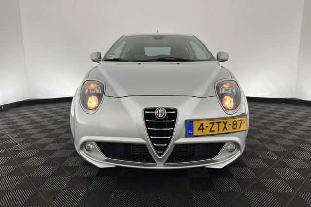 Alfa Romeo Mito (2015) thumbnail 2