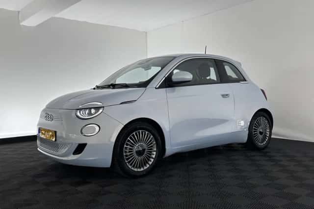Fiat 500 (2020) thumbnail 3