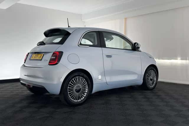 Fiat 500 (2020) thumbnail 6
