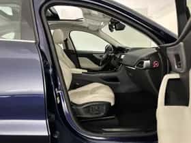 Jaguar F-Pace (2017) thumbnail 14