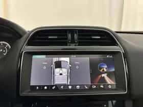 Jaguar F-Pace (2017) thumbnail 17