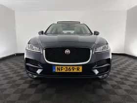 Jaguar F-Pace (2017) thumbnail 3