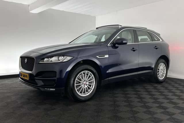 Jaguar F-Pace (2017) thumbnail 4