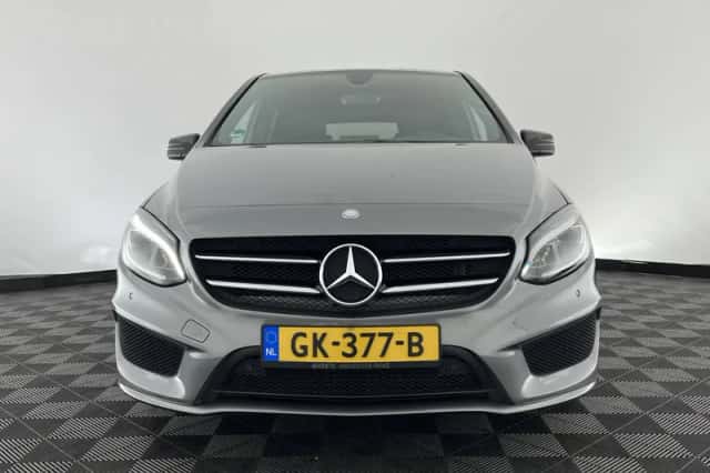 Mercedes-Benz B-Klasse (2015) thumbnail 3