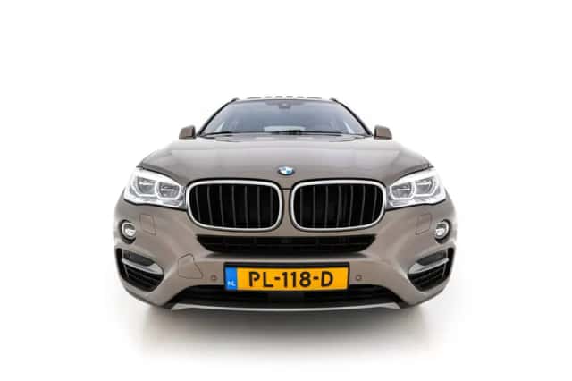 BMW X6 (2017) thumbnail 3