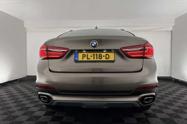 BMW X6 (2017) thumbnail 6