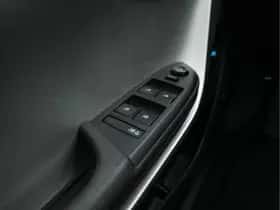 Opel Ampera (2012) thumbnail 21