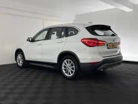 BMW X1 (2016) thumbnail 5