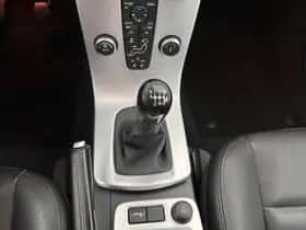 Volvo S40 (2012) thumbnail 16