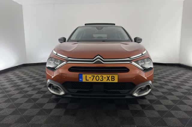 Citroën C4 (2021) thumbnail 3