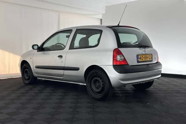 Renault Clio (2005) thumbnail 5