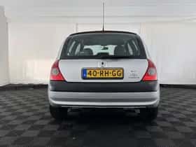 Renault Clio thumbnail 6