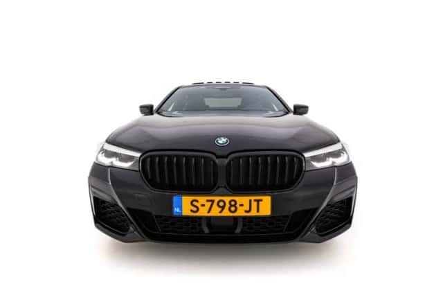 BMW 5-Serie (2023) thumbnail 3