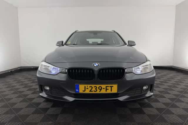BMW 3-Serie (2015) thumbnail 2