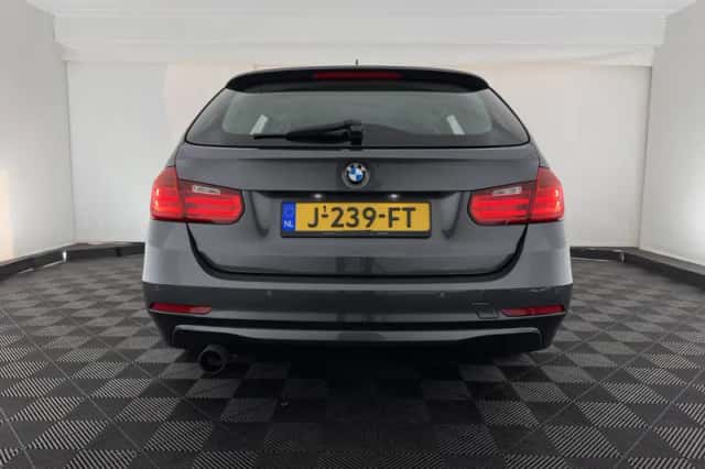 BMW 3-Serie (2015) thumbnail 5