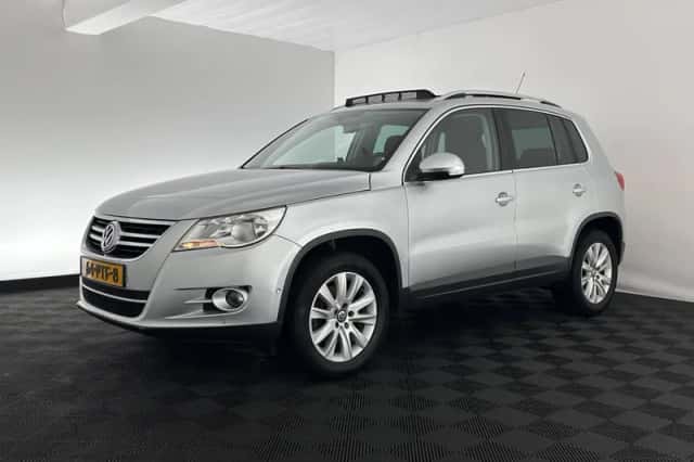 Volkswagen Tiguan (2011) thumbnail 4