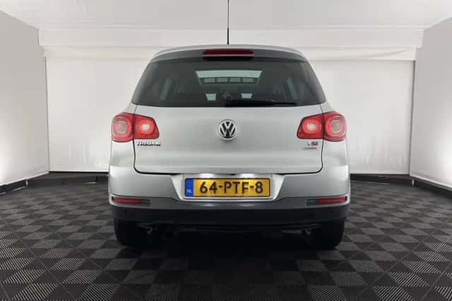 Volkswagen Tiguan (2011) thumbnail 6