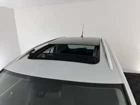 Volkswagen Tiguan (2011) thumbnail 8