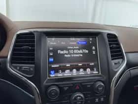 Jeep Grand Cherokee (2016) thumbnail 17