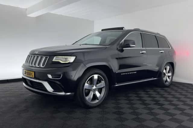 Jeep Grand Cherokee (2016) thumbnail 4