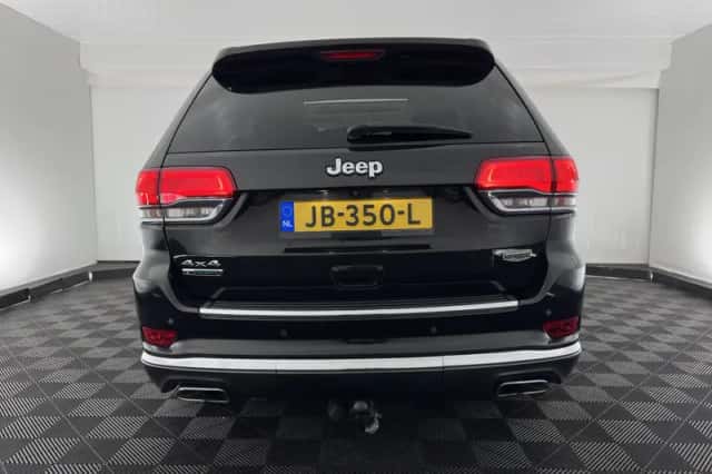 Jeep Grand Cherokee (2016) thumbnail 6