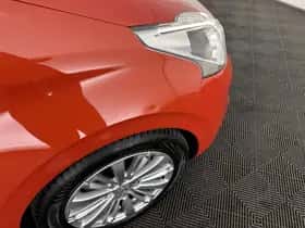 Peugeot 208 (2017) thumbnail 29