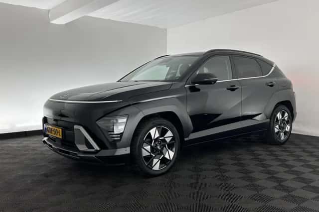 Hyundai Kona (2024) thumbnail 4