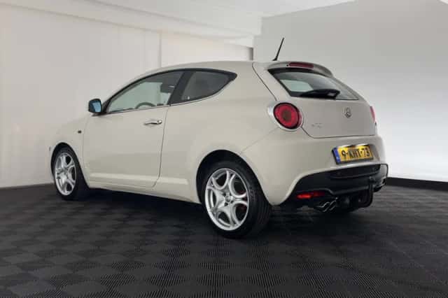Alfa Romeo Mito (2013) thumbnail 5