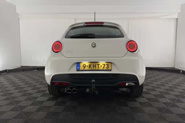 Alfa Romeo Mito (2013) thumbnail 6