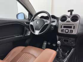 Alfa Romeo Mito (2013) thumbnail 8