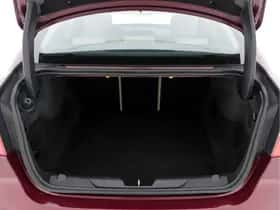 Jaguar XE (2017) thumbnail 11