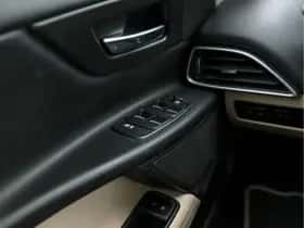 Jaguar XE (2017) thumbnail 20