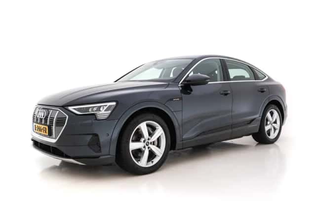 Audi e-tron (2020) thumbnail 4
