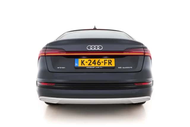 Audi e-tron (2020) thumbnail 6