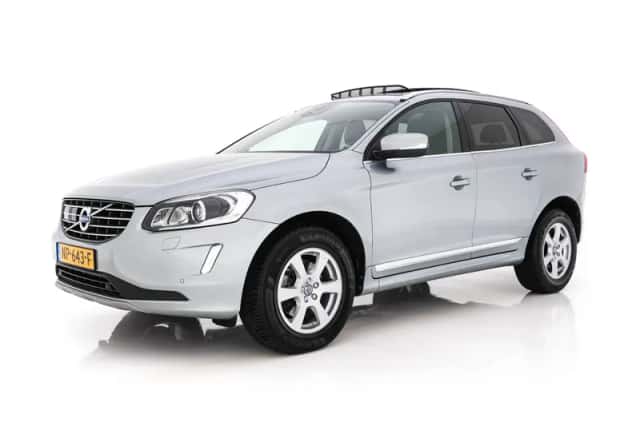 Volvo XC60 (2017) thumbnail 4