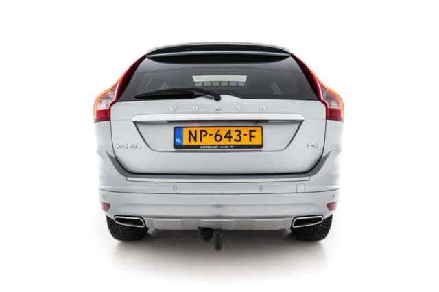 Volvo XC60 (2017) thumbnail 6