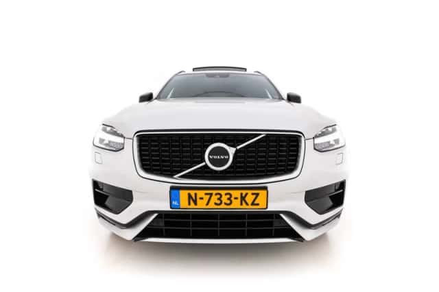 Volvo XC90 (2019) thumbnail 3