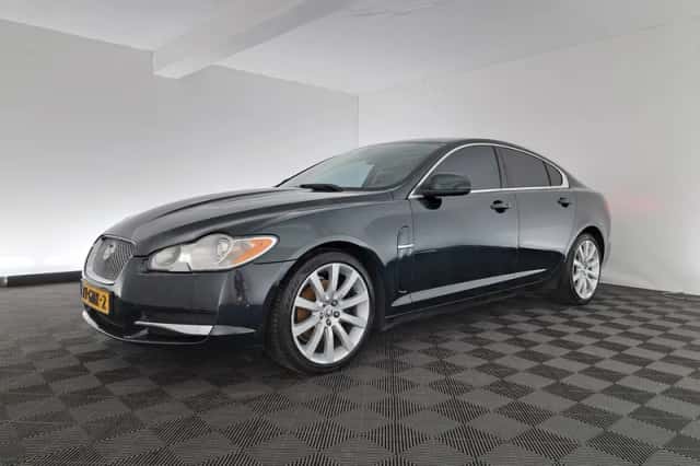 Jaguar XF (2008) thumbnail 3