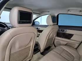Jaguar XF (2008) thumbnail 26