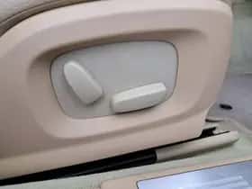 Jaguar XF (2008) thumbnail 29