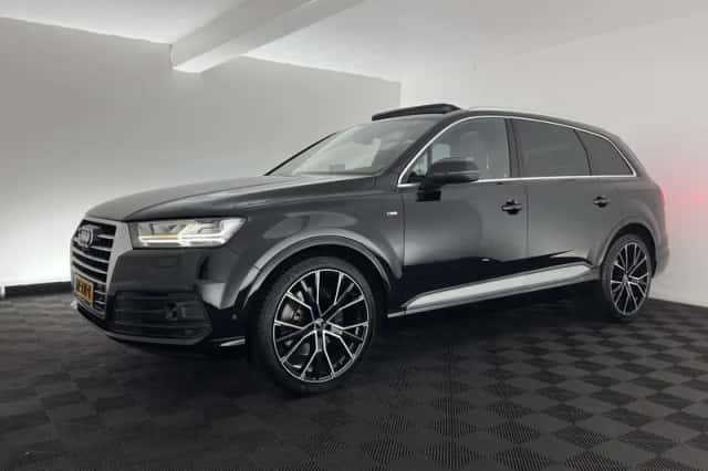 Audi Q7 (2017) thumbnail 4