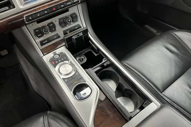 Jaguar XF (2012) thumbnail 18