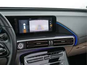 Mercedes-Benz EQC (2020) thumbnail 17