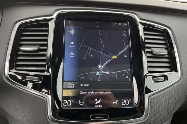 Volvo XC90 (2015) thumbnail 14