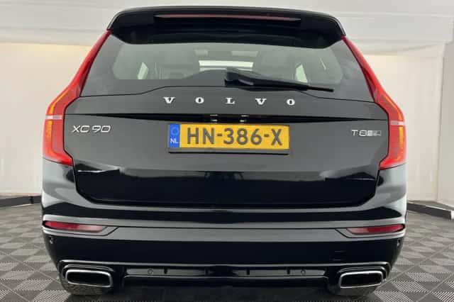 Volvo XC90 (2015) thumbnail 6