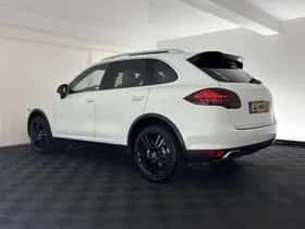 Porsche Cayenne (2014) thumbnail 5