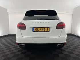 Porsche Cayenne (2014) thumbnail 6