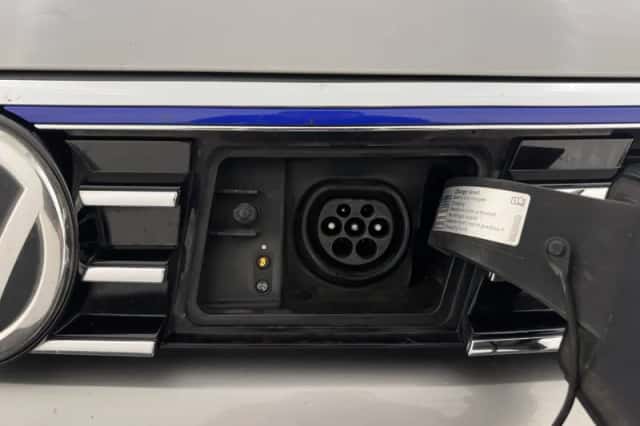 Volkswagen Passat (2015) thumbnail 21